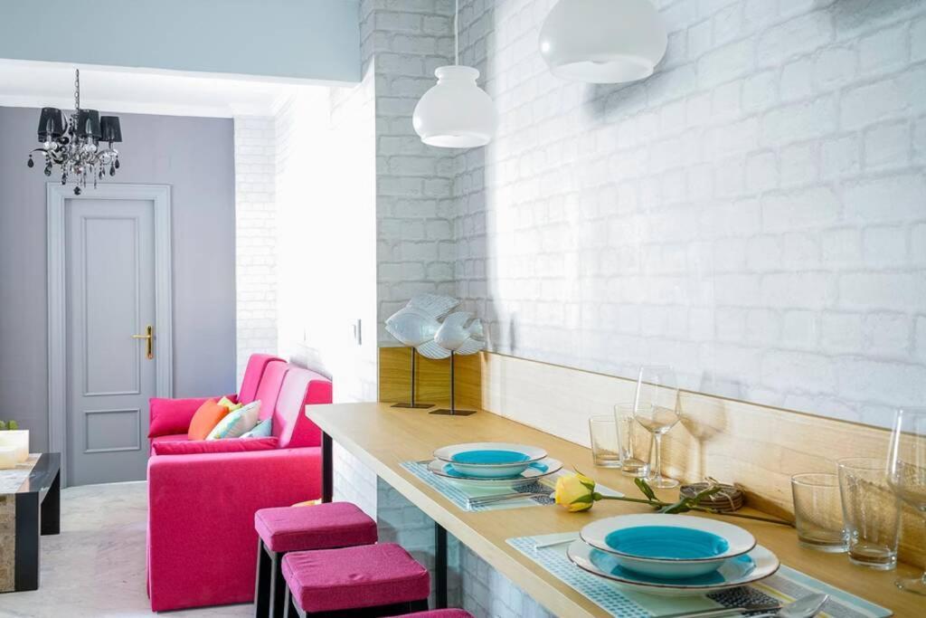 Lovely And Chic In The Heart Of * Séville